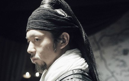 白起在哪一战中被称为杀神？他又是被哪位秦国国君赐死的？