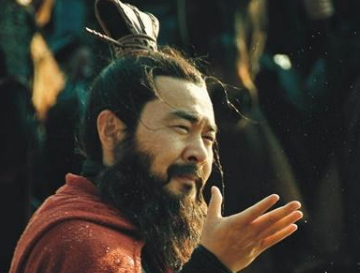 白马之围时，猛将如云的曹魏阵营为何会让关羽上阵？