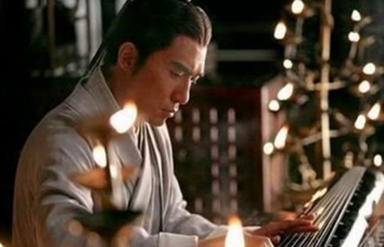 周瑜是个嫉贤妒能的人？周瑜为什么能在东吴受人敬重？