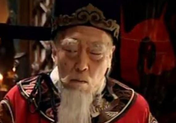 明代权臣严嵩的悲剧一生，堂堂首辅最后贫苦而死