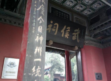 言语的威力有多大？如何运用自己的语言优势？