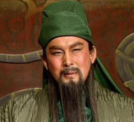 关羽如果在曹营没有走的话 关羽的地位能超过夏侯惇等人吗