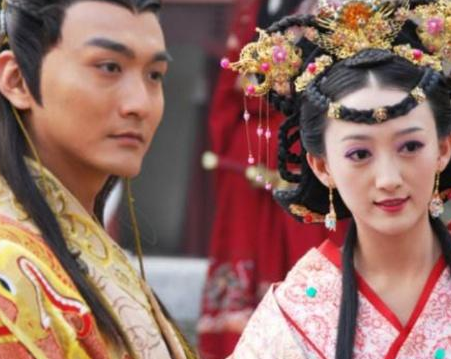 武则天晚年为什么会还政给李家 说到底还是因为两个哥哥