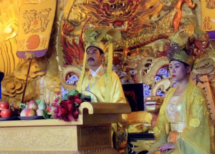 赵匡胤千里送京娘会娘家之后 京娘为何当晚就自杀了