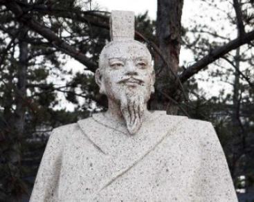 大禹的儿子启是从石头里蹦出来的？