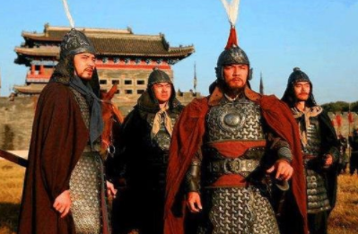 从断头台上逃走的武将，杨展后来结局怎么样？