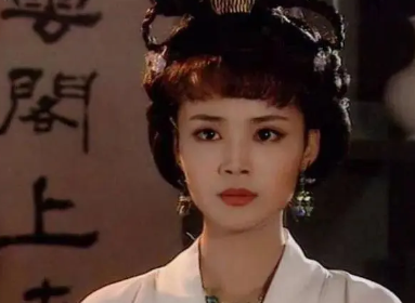 她是武则天的左膀右臂，著名才女上官婉儿怎么死的？