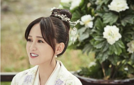 独孤伽罗晚年做了什么事情导致隋文帝死前骂她毁了隋朝江山？