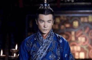 东汉末年群雄之一，公孙瓒一把好牌打得稀烂
