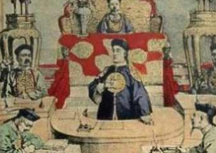 清朝官员为什么夏天穿穿皮袄围火炉呢 难道说是热疯了吗