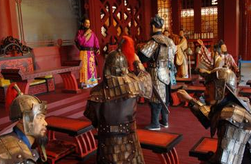 古代为什么要设立左右丞相呢 左丞相和右丞相相比谁的官职更大