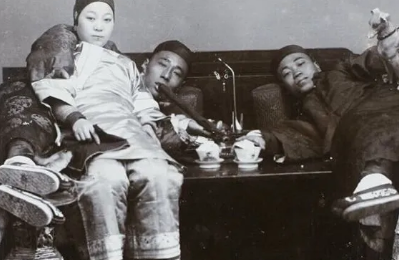 晚清时期，吸食鸦片的后果究竟有多严重？