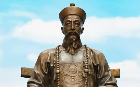 曾国藩的官职到底多高呢？身居多个要职