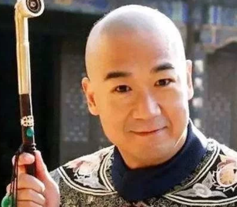 说说历史上被电视强行洗白的历史人物 纪晓岚是小问题,朱祁镇就是一个昏君