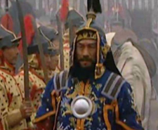 岳钟琪犯了什么错，他以什么罪名被拘禁的？