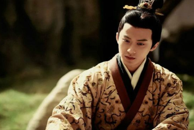 曹操有25子，曹丕是怎么脱颖而出的？