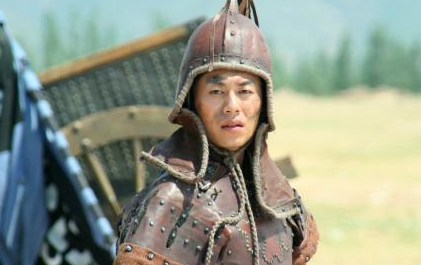 关羽手下一小官斥责姜维，他为什么不敢吭声？