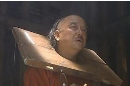 乾隆曾让嘉庆不要杀和珅，背后有什么原因呢？