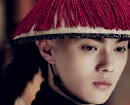 深受乾隆宠信的和珅和福康安，谁的权势更大？ 