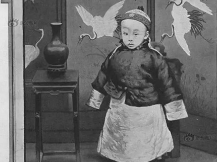 清朝灭亡后依旧有太监送入紫禁城 这究竟是怎么回事