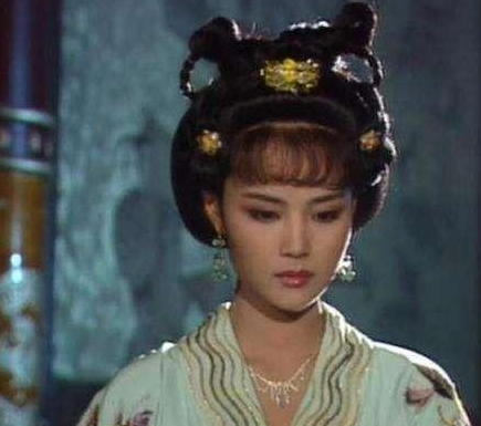 武则天究竟给了上官婉儿什么好处 上官婉儿竟然会忘记报杀父之仇