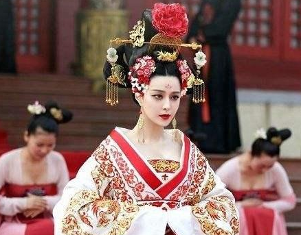 汉武帝临死前能杀钩弋夫人 李治为什么不能杀武则天