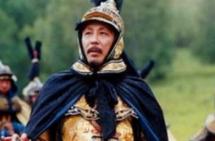 噶尔丹的存在对清朝有多大的威胁？噶尔丹死后康熙激动得下跪！