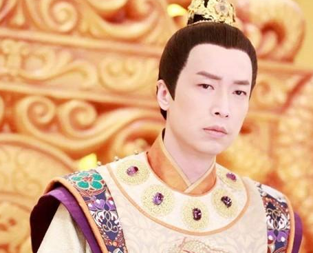 李亨登基时连父亲都没有通知 事后李隆基为何会乖乖交出皇位