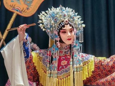 《鬓边不是海棠红》曹贵修是谁演的？扮演者资料介绍