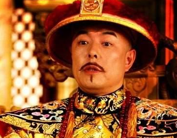 乾隆出上联：烟锁池塘柳，考生答不出来却成庄园