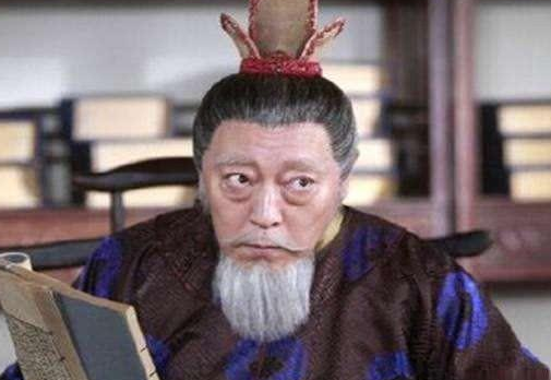 为什仫说徐阶是奸臣严嵩的克星？原因是什么