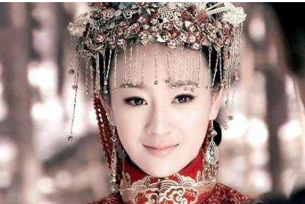 彤贵妃：出身不高却一路晋升，背后贵人是太监