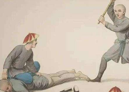 古代在执行笞刑的时候 受刑者为什么会被脱去裤子