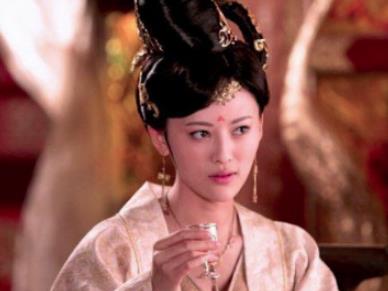 他是唐朝最可怜皇帝，被老婆和女儿联手害死