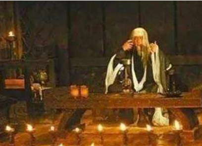 诸葛亮点灯真的是在借命吗 其实里面暗藏阴谋