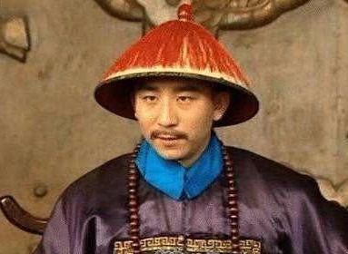 年羹尧跟李卫相比，谁得雍正的信任多一点？