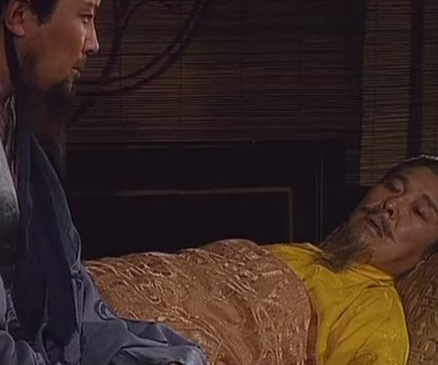 刘备托孤的时候 刘备为什么要提到曹丕这个人