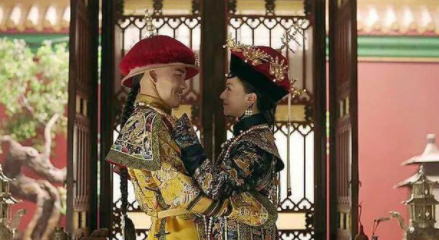 令妃十年为乾隆生了六个孩子，最后怎么没被封皇后？