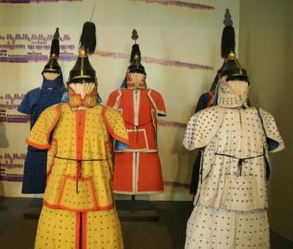 清朝头盔上面为何有一根长长的盔枪 这盔枪到底有什么作用