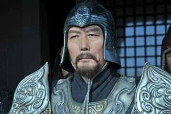 真实历史上“借东风”的皇甫嵩，他是如何做到的?