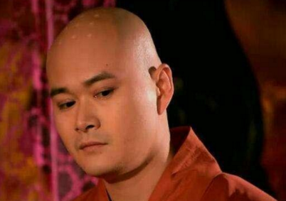 他是女皇帝身边的男宠 因为搞外遇而被杀