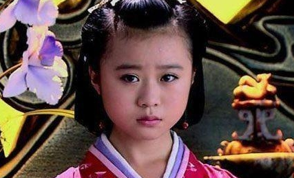 11岁嫁给亲舅舅，如何评价张嫣的一生？