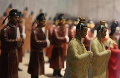 各个朝代官员上朝的要求都是不一样的 他们每天几点上朝的呢