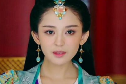 吕布为什么要带着貂蝉去见刘备？他有什么目的吗？