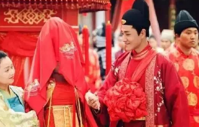 七品小官请假回家娶媳妇，结果朱元璋已经安排好了
