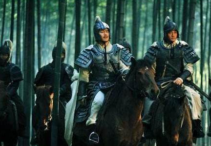 孙策明明有自己的儿子 孙策为什么还传位给孙权