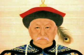 鳌拜只是被囚禁了，班布尔善却被处以了极刑