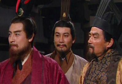 张昭是什么人？受遗命辅佐孙权，死后哀荣备至