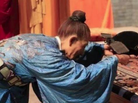 朱元璋创立了一制度，官员不待见百姓却拥戴