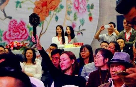 乾隆裹尸布到底是什么东西 这个裹尸布为什么会那么值钱